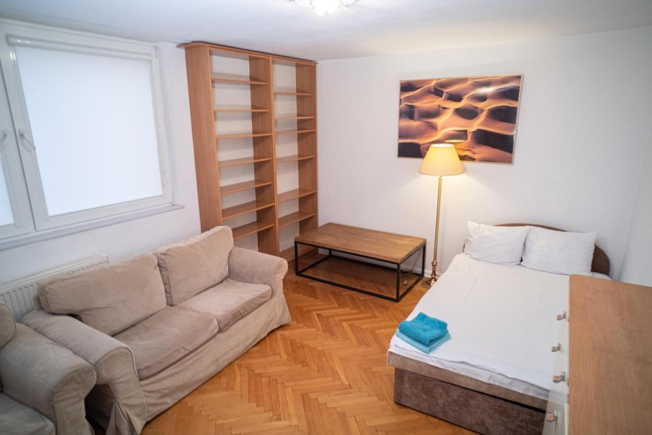 Pokoje Nowiniarska Nf Gasthof *